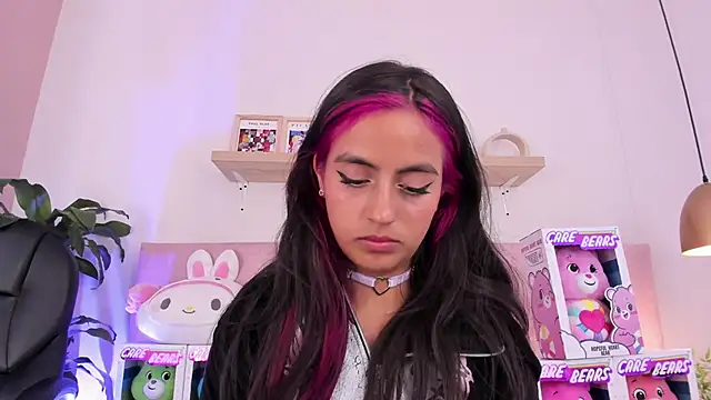 Snapshot of emily_bank chatting on 28, 1, 2025 emily bank online show from 28, 1, 2025