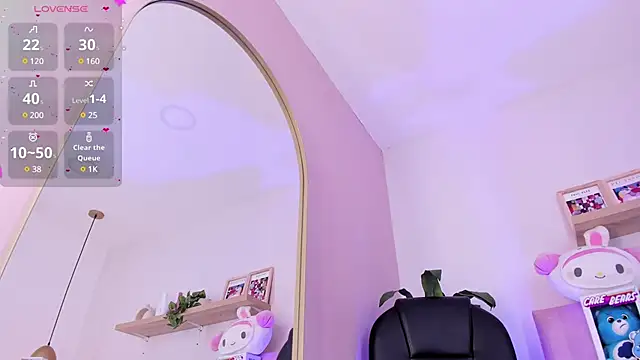 Snapshot of emily_bank chatting on 31, 1, 2025 emily bank online show from 31, 1, 2025