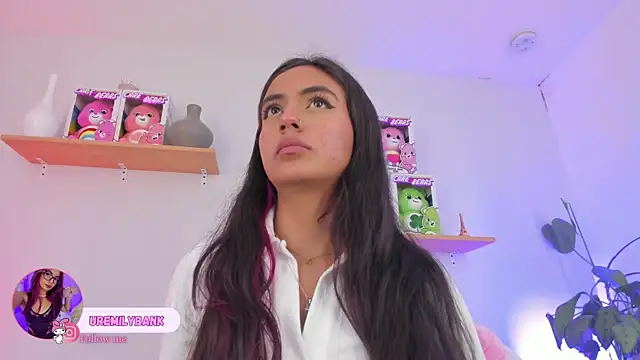 Snapshot of emily_bank chatting on 17, 9, 2025 emily bank online show from 17, 9, 2025