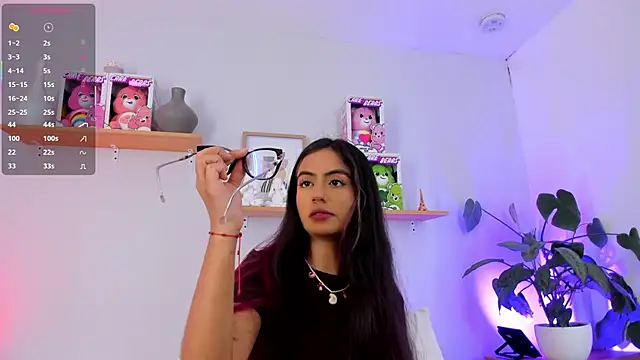 Snapshot of emily_bank chatting on 22, 10, 2025 emily bank online show from 22, 10, 2025