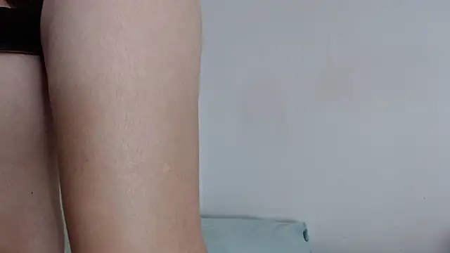 Niurca01  online show from 23, 1, 2025