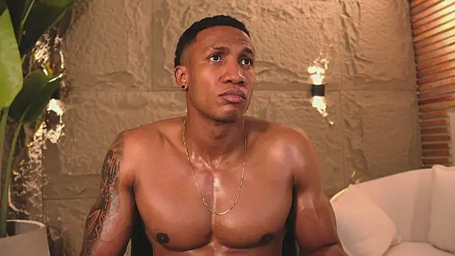 Logan Varela online show from 6, 3, 2025