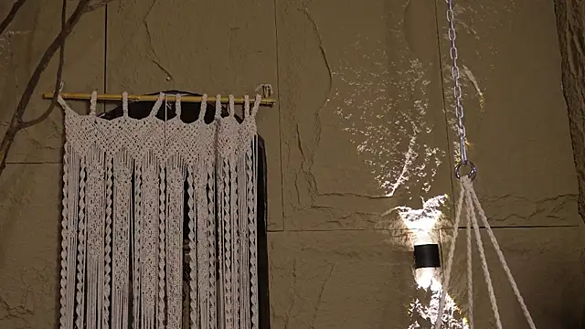 Logan Varela online show from 9, 9, 2025