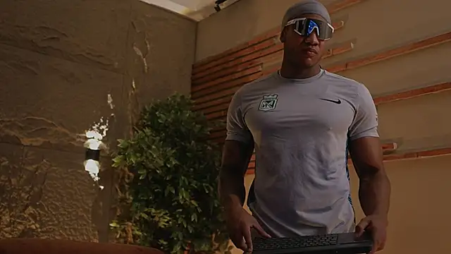 Logan Varela online show from 31, 10, 2025