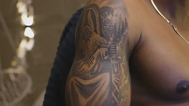 Logan Varela online show from 18, 4, 2026