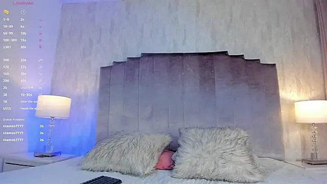 Snapshot of valeryy_stone chatting on 30, 10, 2025 valeryy stone online show from 30, 10, 2025