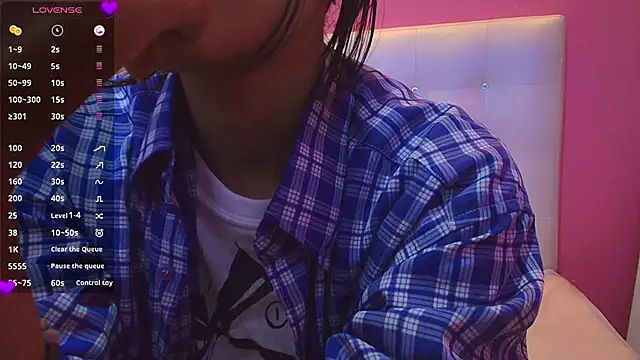 yourcuteneighbourr online show from 7, 2, 2025