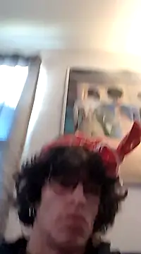 gurlnips online show from 26, 1, 2025