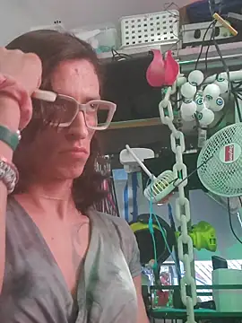 gurlnips online show from 8, 1, 2026