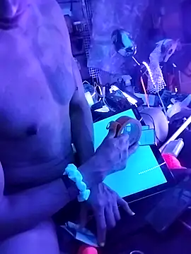 gurlnips online show from 26, 3, 2026