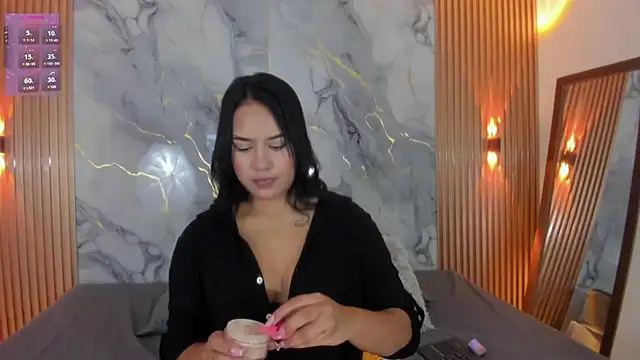 ShanellBlack online show from 5, 3, 2025