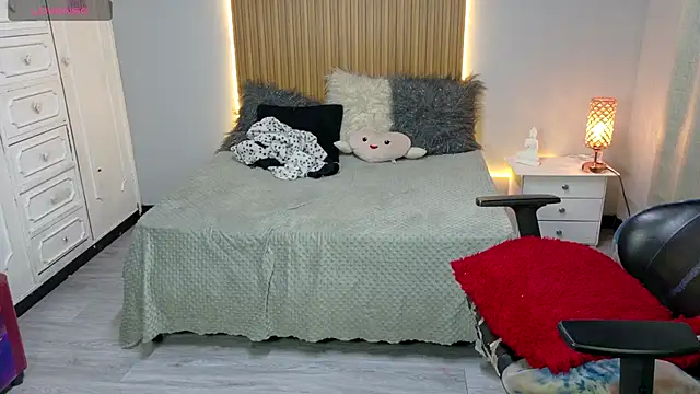 Snapshot of sailor_moon07 chatting on 11, 9, 2025 sailor moon07 online show from 11, 9, 2025