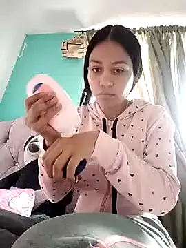 Tiphanydirty3 online show from 10, 3, 2025