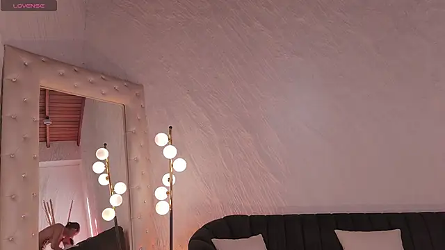 CelestePalmer  online show from 15, 5, 2026