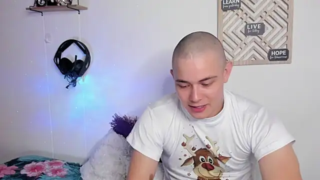 Alan hadid1 online show from 9, 12, 2024