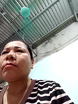 Queen 18200 online show from 2, 3, 2026