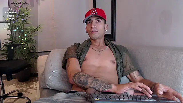 DrakeNeumann online show from 11, 2, 2025