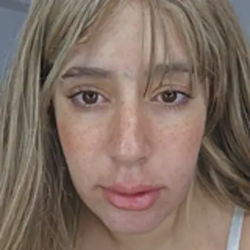 Snapshot of Massa8 chatting on 5, 11, 2025 Massa8 online show from 5, 11, 2025