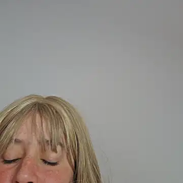 Snapshot of Massa8 chatting on 22, 11, 2025 Massa8 online show from 22, 11, 2025