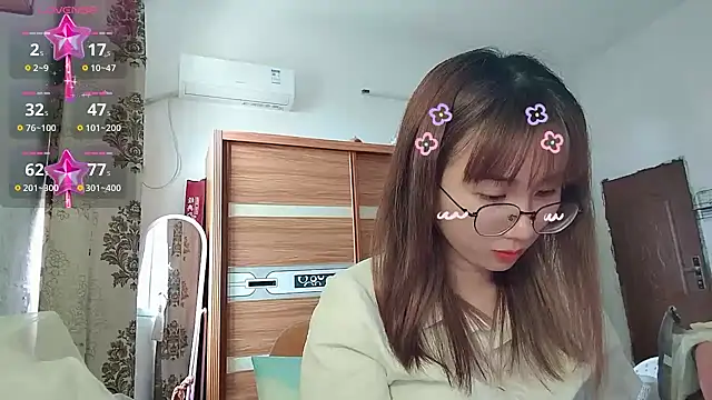 Lili 666 online show from 10, 4, 2026