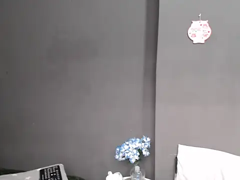 CREAMYCUPCAKExxx online show from 4, 11, 2025