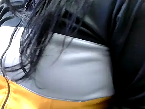 Snapshot of Boycuriousxxx chatting on 18, 1, 2026 Boycuriousxxx online show from 18, 1, 2026