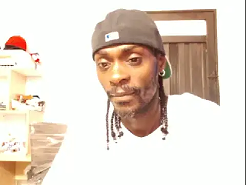 Snapshot of phillip-hot chatting on 4, 1, 2025 phillip-hot online show from 4, 1, 2025