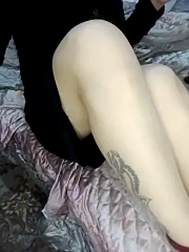 yana41547 online show from 4, 12, 2025