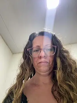 Snapshot of miss_hanna07 chatting on 23, 12, 2025 miss hanna07 online show from 23, 12, 2025