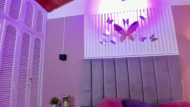 diosa cristal online show from 11, 1, 2025
