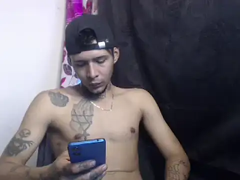 RickyGrey77 online show from 2, 12, 2024