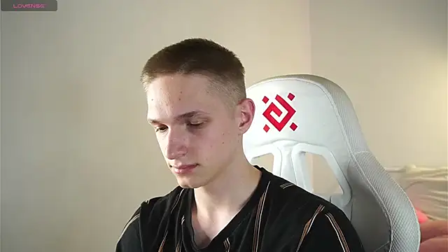 dustyn fox online show from 17, 3, 2025