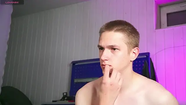 dustyn fox online show from 2, 10, 2025