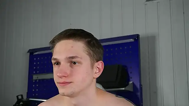 Snapshot of dustyn_fox chatting on 24, 2, 2026 dustyn fox online show from 24, 2, 2026