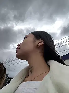 Effy Bonny online show from 9, 2, 2025