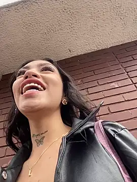 Effy Bonny online show from 6, 3, 2025