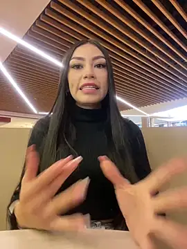 Effy Bonny online show from 8, 3, 2025