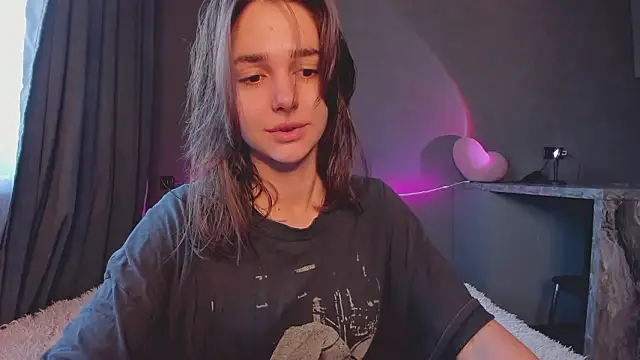 JudyAngil online show from 4, 2, 2026