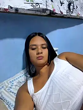 Snapshot of sexy-latin10 chatting on 1, 2, 2025 sexy-latin10 online show from 1, 2, 2025