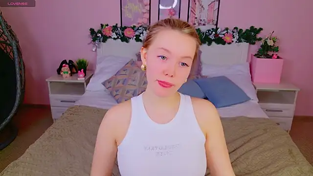 Snapshot of AliceMorr chatting on 11, 1, 2025 AliceMorr online show from 11, 1, 2025