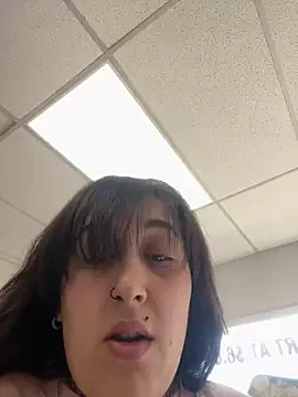 Snapshot of ThicBunz chatting on 10, 3, 2025 ThicBunz online show from 10, 3, 2025