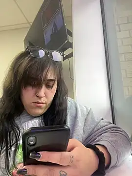 Snapshot of ThicBunz chatting on 17, 3, 2025 ThicBunz online show from 17, 3, 2025