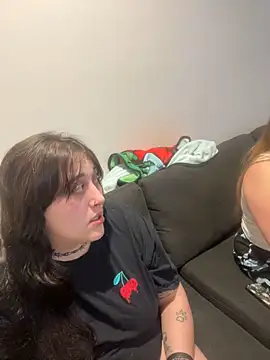 Snapshot of ThicBunz chatting on 18, 3, 2025 ThicBunz online show from 18, 3, 2025