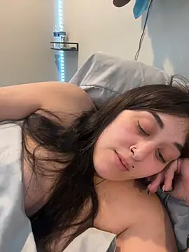 Snapshot of ThicBunz chatting on 22, 3, 2025 ThicBunz online show from 22, 3, 2025