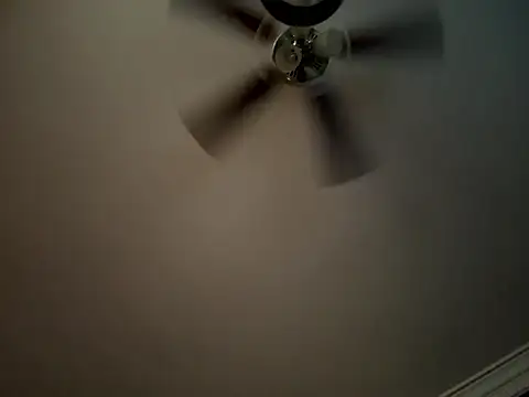 Snapshot of ThicBunz chatting on 9, 9, 2025 ThicBunz online show from 9, 9, 2025