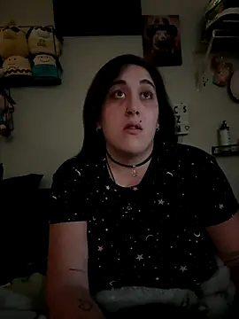 Snapshot of ThicBunz chatting on 23, 9, 2025 ThicBunz online show from 23, 9, 2025