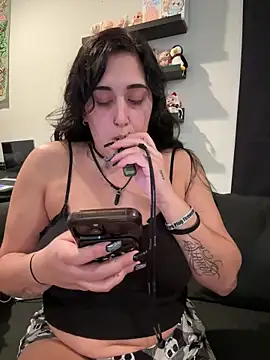 Snapshot of ThicBunz chatting on 26, 9, 2025 ThicBunz online show from 26, 9, 2025