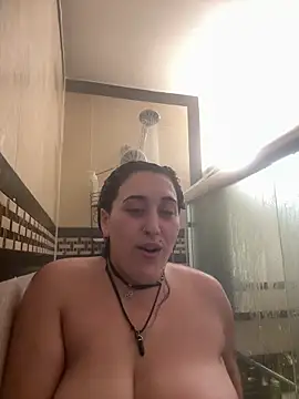 Snapshot of ThicBunz chatting on 3, 10, 2025 ThicBunz online show from 3, 10, 2025