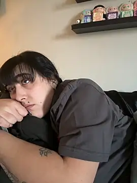 Snapshot of ThicBunz chatting on 27, 11, 2025 ThicBunz online show from 27, 11, 2025