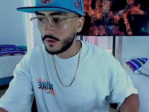 Snapshot of david__johnson372 chatting on 8, 3, 2026 david johnson372 online show from 8, 3, 2026